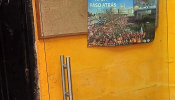 1 Puerta blindex