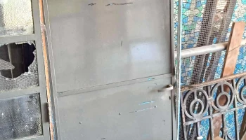 1 puerta de chapa
