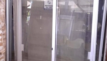 1 ventana de aluminio