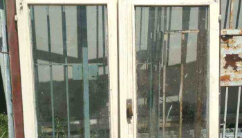 1 ventana de maderade 2 hojas
