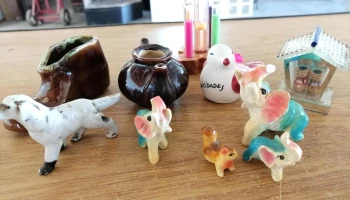 10 adornos pequeños, casita y varios
