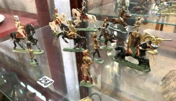 13 Piezas Miniaturas Soldaditos De Plomo