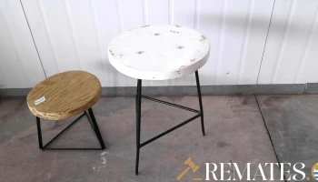 2 bancos tapa de madera circular base de hierro