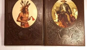 2 libros en Ingles: The Old West de revista Time sobre Cowboys