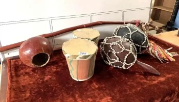 2 Maracas, 1 Bongo Decorativo Y Arco Musical
