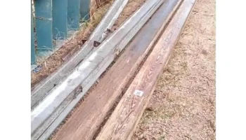 2 vigas de pinotea
