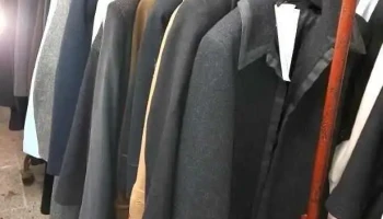 38 Sacos de abrigo para dama, variados
