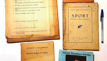 4 Libros de futbol y sus reglas, deportes y documentos de la Auf sobre derechos y obligaciones de los Arbitros