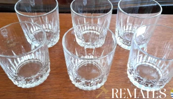 6 vasos de whisky
