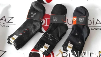 9 pares de medias negras de adulto