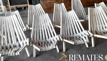 9 sillas plegables bajas de madera