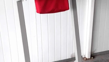 aparato de gimnasia para hacer abdominales parado