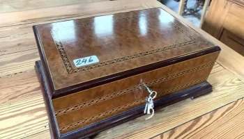 Caja Habanera Cubana Con Llaves 0,34 X 0,23 X 12cm