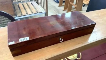 Caja Inglesa Con Llaves