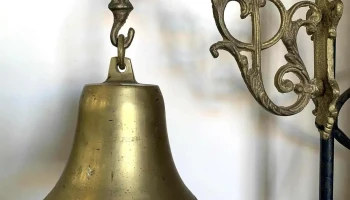 Campana En Bronce Con Mensula 0,16 Diam X 0,16 Alto