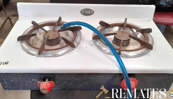 cocina tipo anaffe de 2 ornallas a la vista