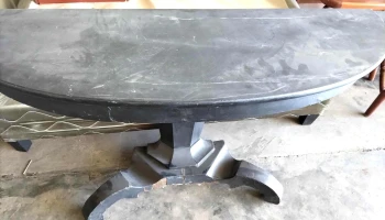consola de madera color negro