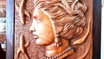 Cuadro de madera repujada imagen mujer