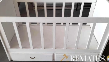 cuna de madera con 2 cajones