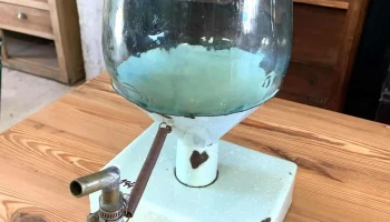 Dispensador Esmaltado Para 1 Damajuana Incluida