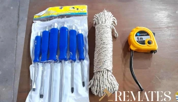 juego de destornilladores cabo azul, piola de 20 m y  cinta metrica