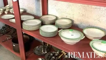 Juego De Loza Ingles   ( 80 Piezas)