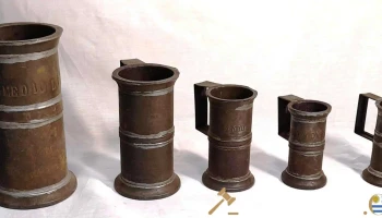 Juego de medidas antiguas de almacén