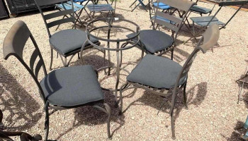 Juego De Patio Mesa Sin Tapa Y 4 Sillas Con Almohadones