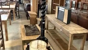 Lampara De Pie Con Pantalla De Lonja