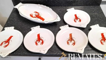 lote de 5 platos y fuente de pescado. Blancos con dibujo de cangrejo