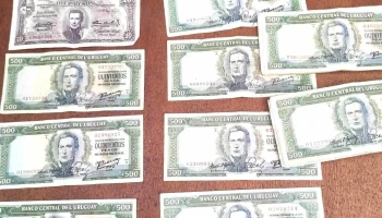 Lote de 54 billetes