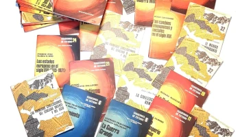 Lote de Cuadernos de Estudio temas de historia Universal variada