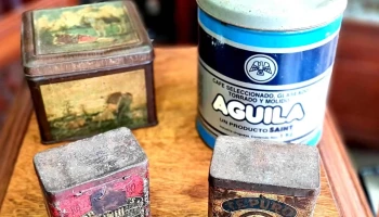 Lote  de latas antiguas