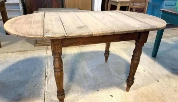 Mesa Con Alas Patas Torneadas 1,60 X 0,85 X 0,78 Alto