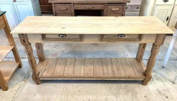 Mesa De Arrimo 2 Cajones, Patas Torneada En Pinotea 1,60 X 0,44 X 0,80