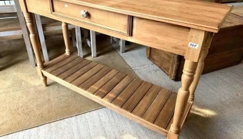 Mesa De Arrimo Con Cajon Patas Torneadas 1,40 X 0,44 X 0,88 Alto
