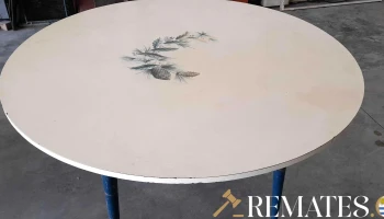 mesa de comedor tapa circular base de hierro
