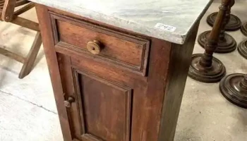 Mesa De Noche Con Marmol Para Restaurar