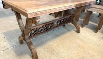 Mesa De Sala Tallada Veneciana 1,25 X X 0,67 X 0,67 Alto