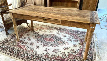 Mesa En Pinotea Patas Torneadas Doble Frente 1,78 X 0,74 X 0,77 Alto