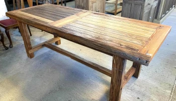Mesa En Pinotea Rustica Con Travesaño 2,20 X 0,82 X 0,80 De Alto