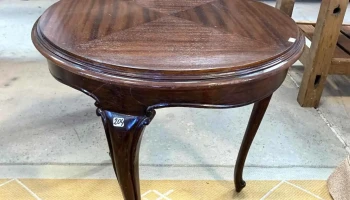 Mesa Lateral Tapa Circular 0,64 X 0,61 Alto