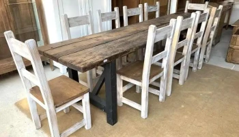 Mesa Patas De Hierro Tapa De Pinotea 3,16 X 0,72 X 0,76 Alto Y 10 Sillas