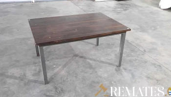 mesa ratona base de hierro y tapa de madera
