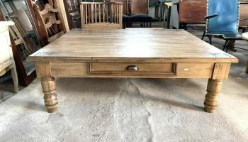 Mesa Ratona En Pino Lustrado Con Cajon 1.40 X 1,20 X 0,45 Alto
