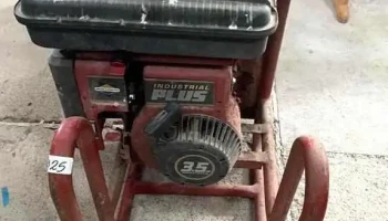 Motor Estacionario Briggs & Stratton De Esquila