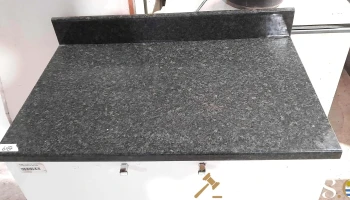 mueble compensado para cosina blanco tapa negra