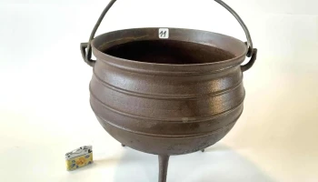 Olla De Hierro 3 Patas De 6 Lts 0,24 Diam