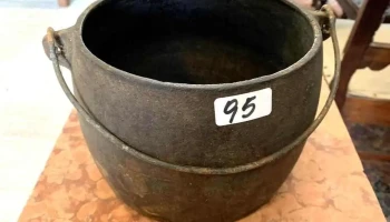 Olla En Hierro 0,19 Diam. 4 Litros