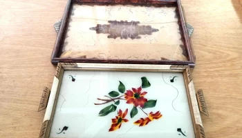 par de bandejas cuadradas con detalles en flores